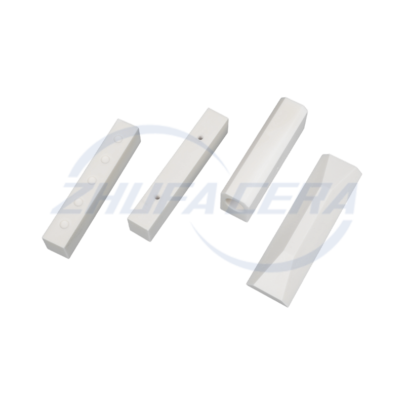 Keramické konštrukčné komponenty z oxidu hlinitého