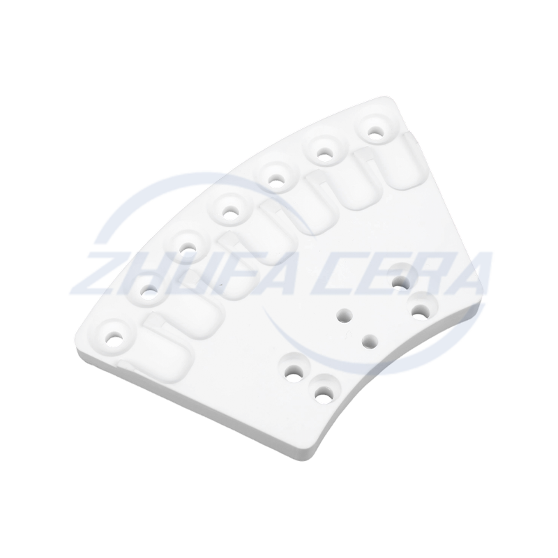 Vejárovité keramické diely z oxidu hlinitého