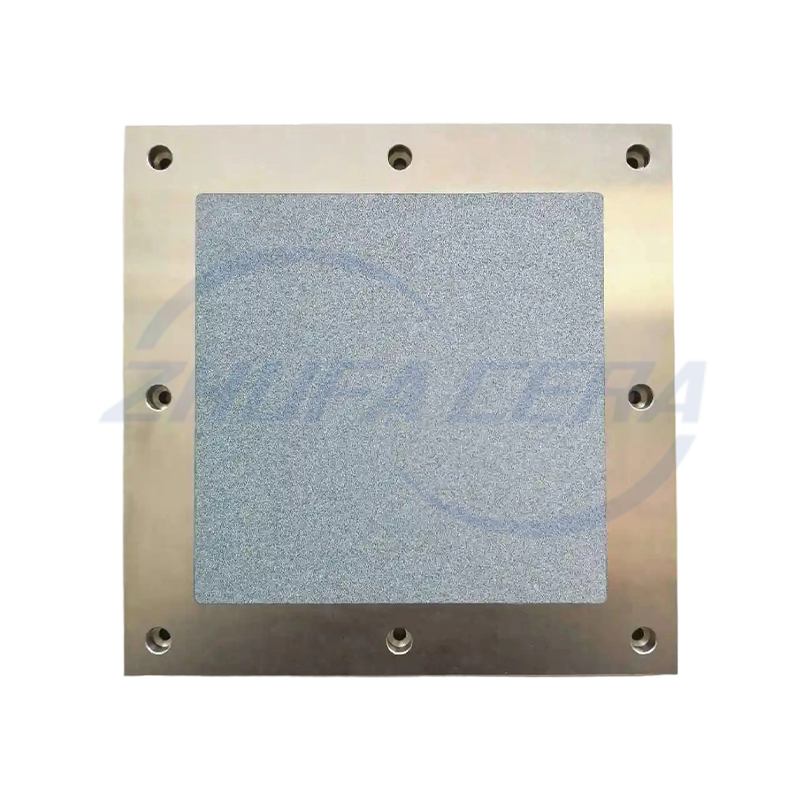 Mikroporézna prísavka z keramiky z oxidu hlinitého